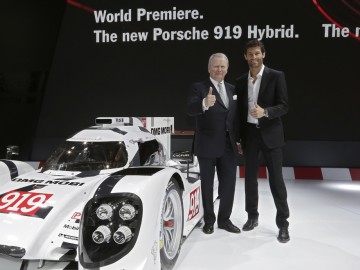 Od 356 do Mission E Cross Turismo - 70 lat debiut&oacute;w Porsche